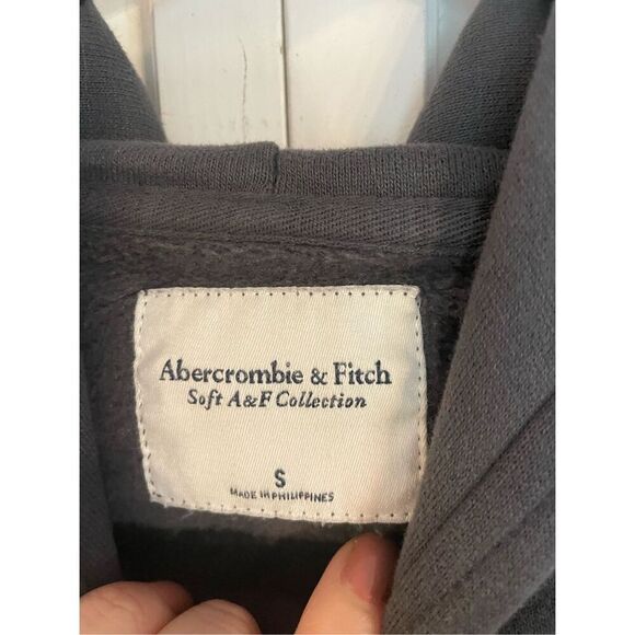 Abercrombie & Fitch Soft AF colorblock cropped hoodie small - Picture 3 of 8